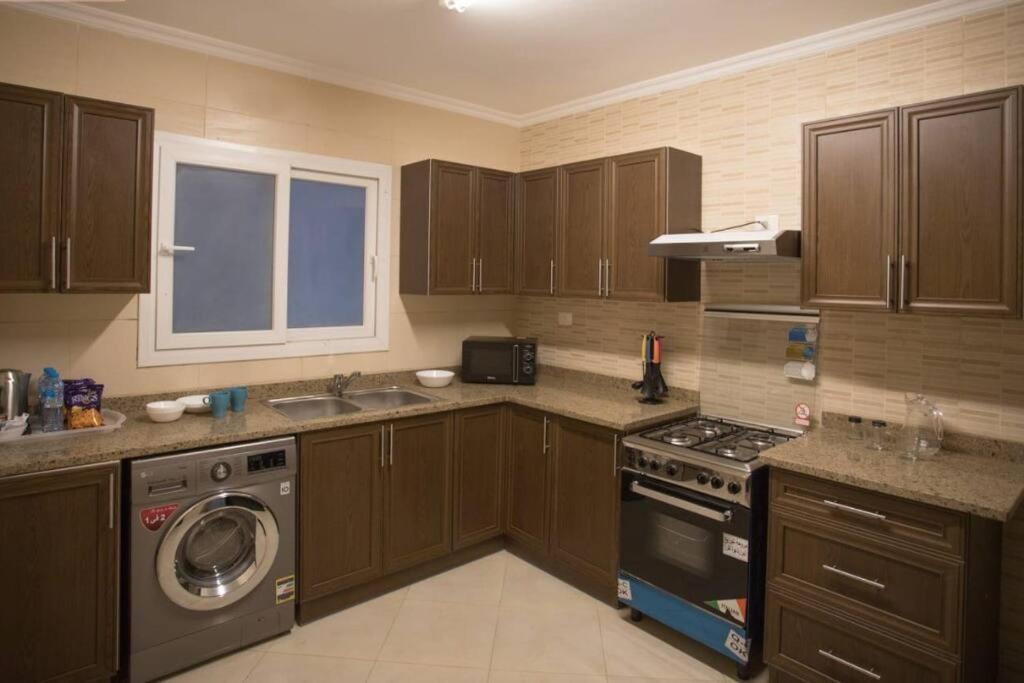 Parkside Boutique 3 Bbr Serviced Apartment - Ocean Blue - Near Airport Káhira Exteriér fotografie