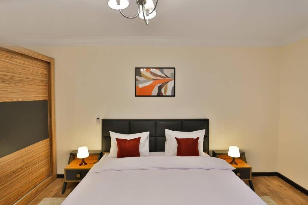 Parkside Boutique 3 Bbr Serviced Apartment - Ocean Blue - Near Airport Káhira Exteriér fotografie
